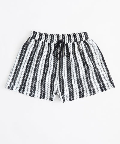 TEXTURED SHORT